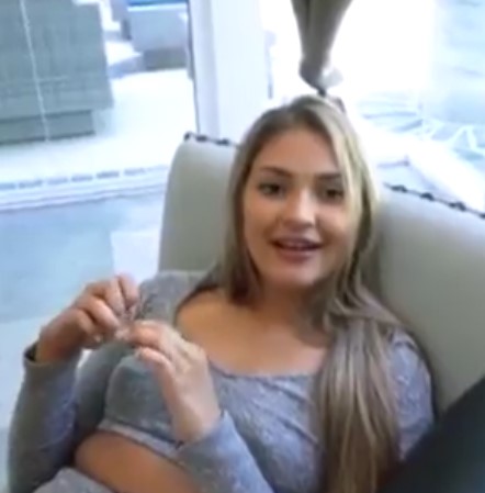 video tante filipina ngonten bareng teman kelas dengan ide unik viral